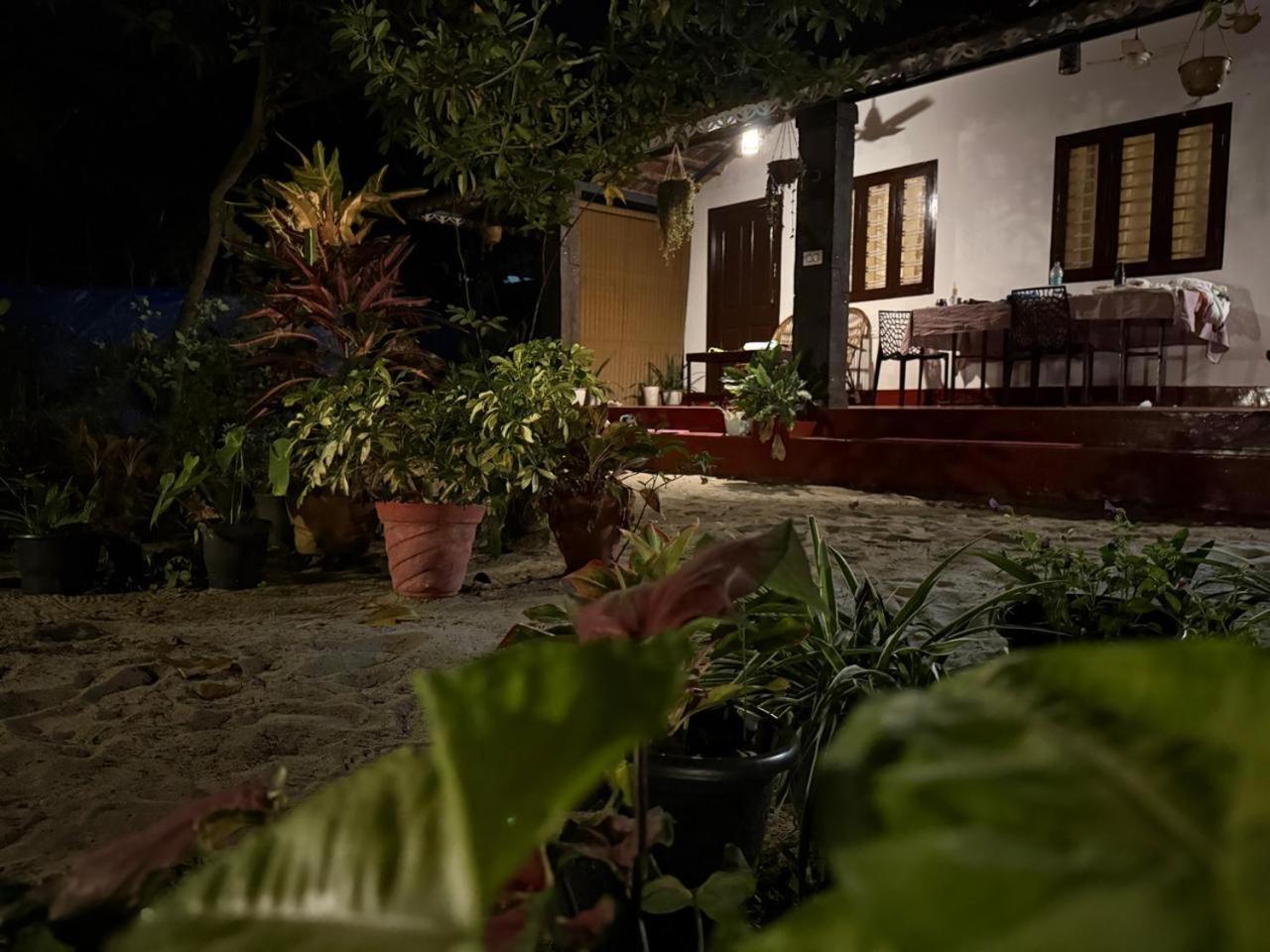 Marari Adonis Beach Villa Mararikulam Exterior photo